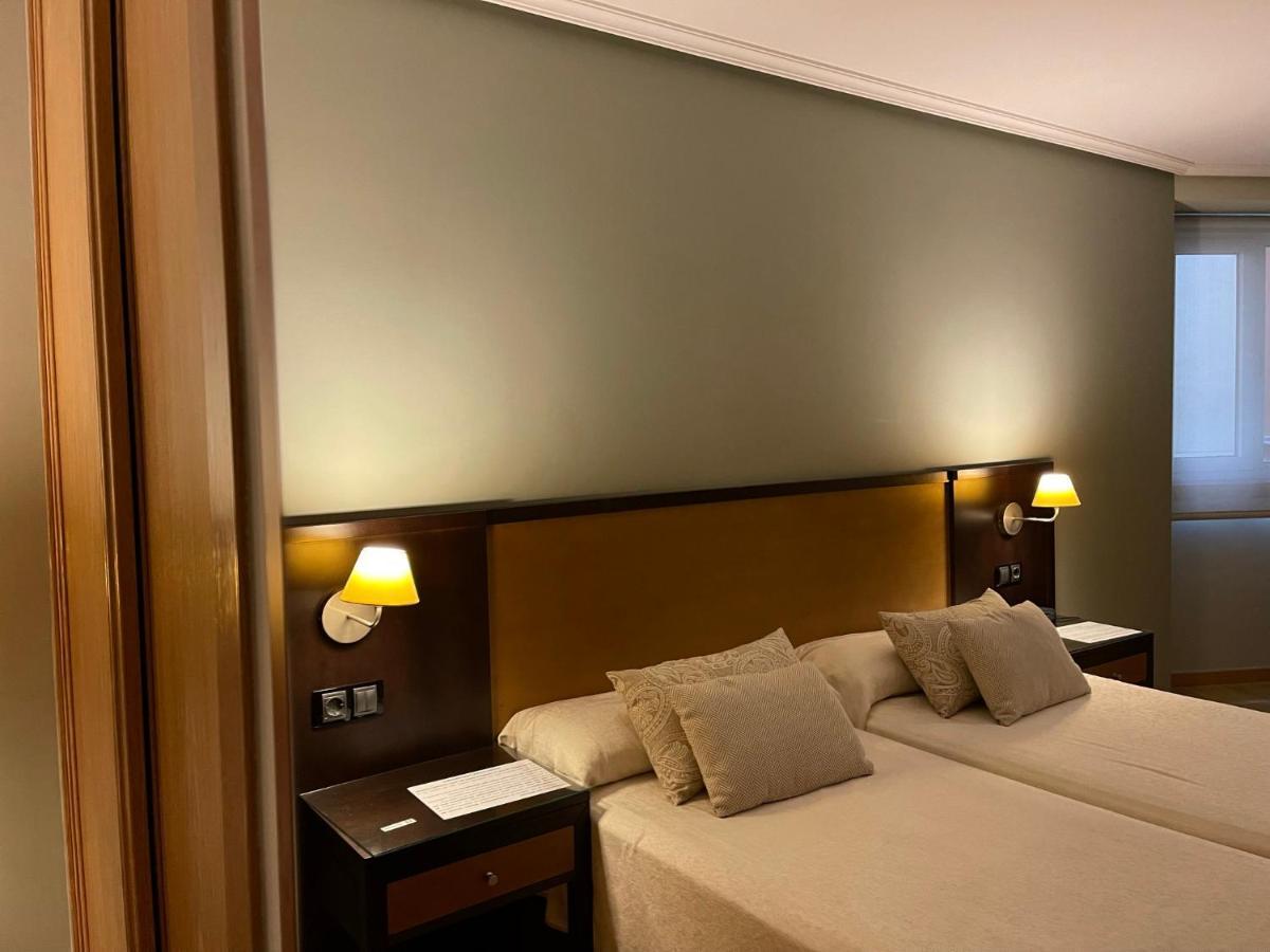 Aparthotel Arenteiro Carballino Luaran gambar